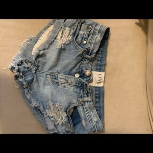 One Teaspoon Bandit shorts size 26 distressed